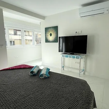 Apartment Ikram Beach & Casco Antiguo